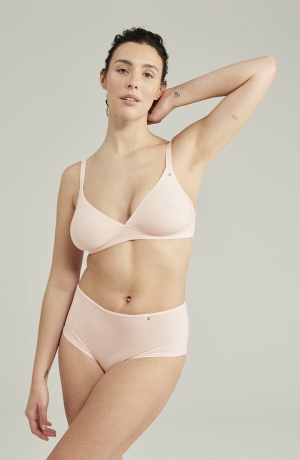 Easy-Does-It-Blush-03.jpg Easy-Does-It-Blush-03.jpg