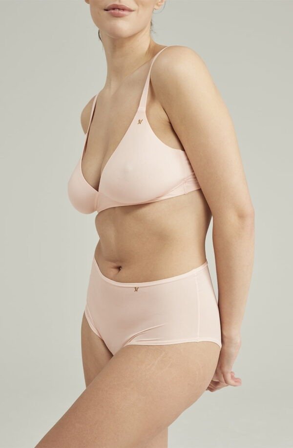 Easy-Does-It-Blush-04.jpg Easy-Does-It-Blush-04.jpg