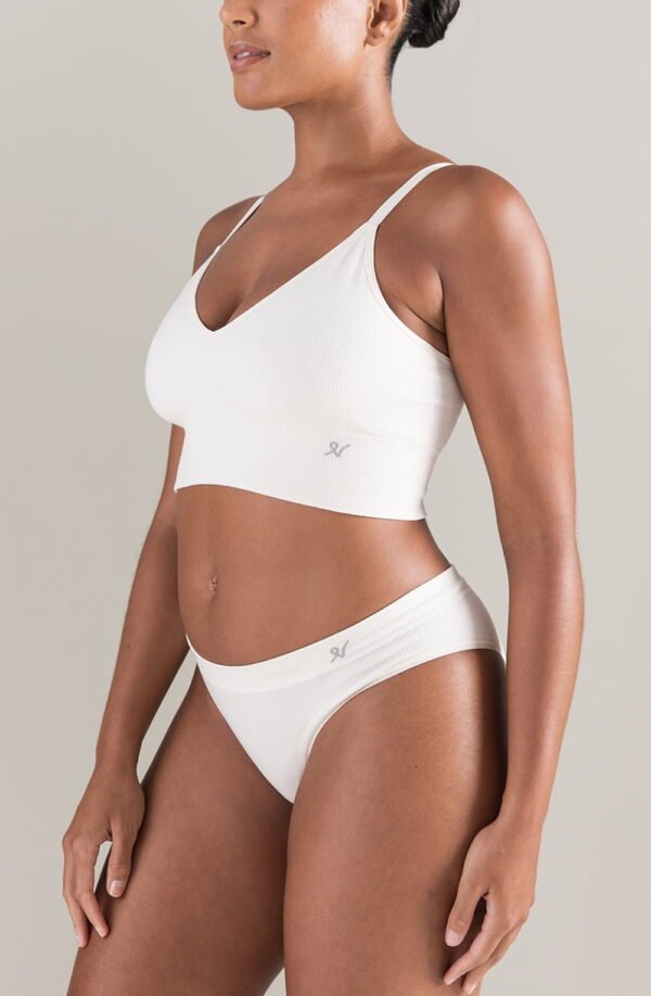 Seamless-Brief_White-3.jpg Seamless-Brief_White-3.jpg