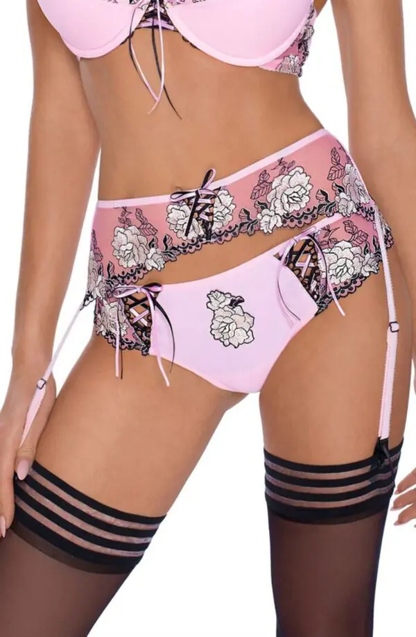 roza_natali_pink_suspbelt_closeup.jpg roza_natali_pink_suspbelt_closeup.jpg