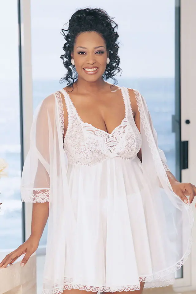Shirley of Hollywood Plus-Size Three-Piece Babydoll – White
