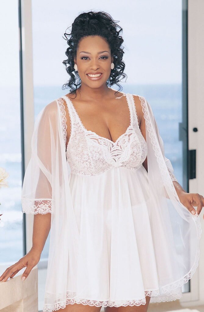Shirley of Hollywood Plus-Size Three-Piece Babydoll – White