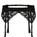 Roza_LaGerta_suspenderbelt_-_black_front.jpg